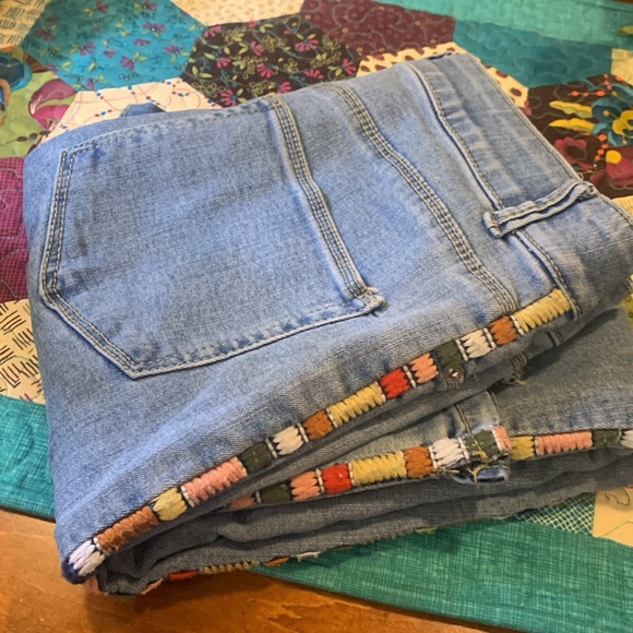 Ladies Knox Rose gently worn jeans in size 8 - Picture 4 of 5